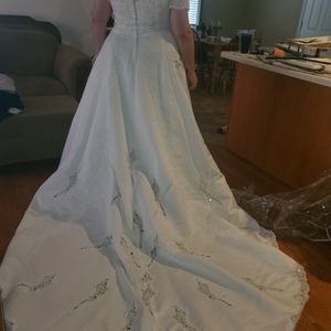 Wedding dress